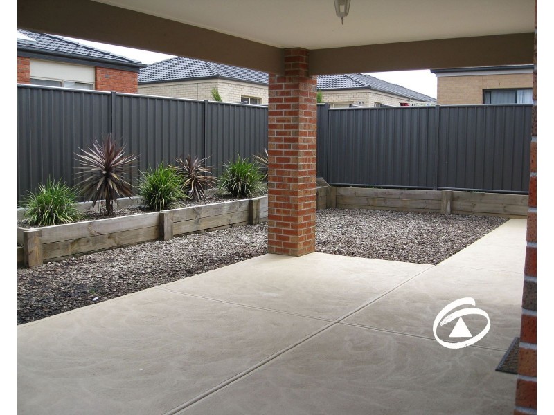 3 Sabel Drive, Cranbourne North VIC 3977