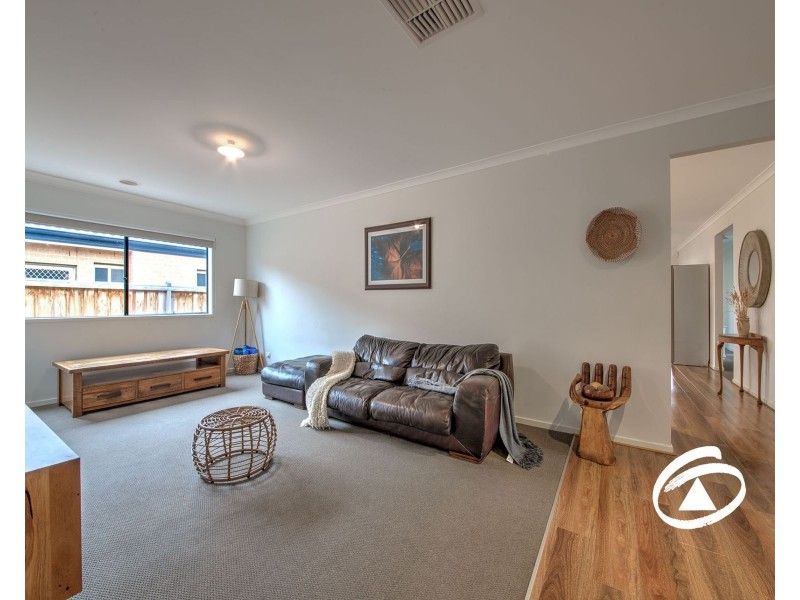 4 Garland Street, Pakenham VIC 3810