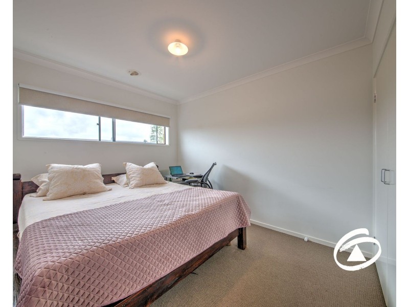 4 Garland Street, Pakenham VIC 3810