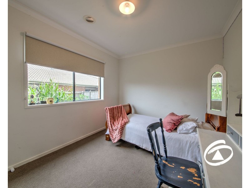 4 Garland Street, Pakenham VIC 3810