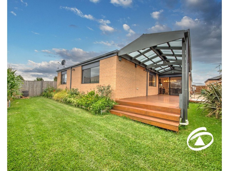 4 Garland Street, Pakenham VIC 3810