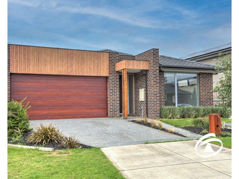 1/5  Pettit Close, Berwick VIC 3806