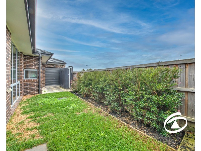1/5  Pettit Close, Berwick VIC 3806