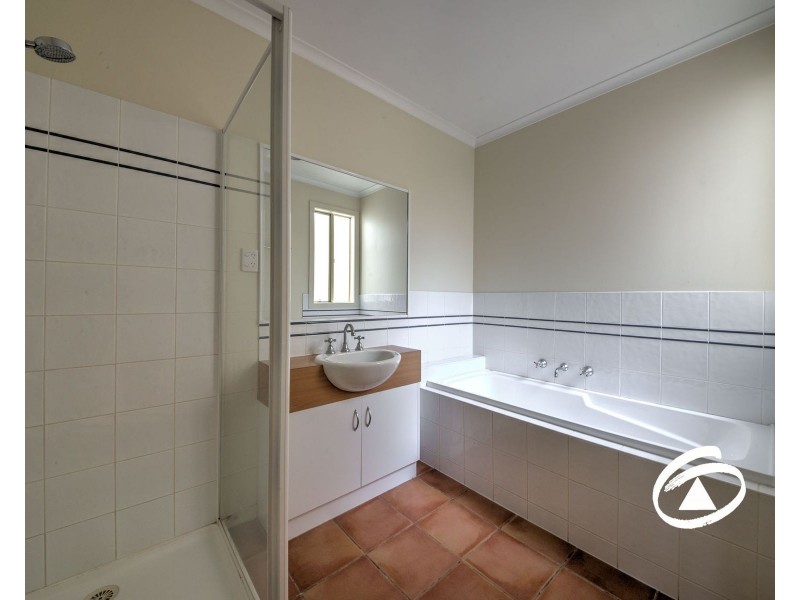 23 Wilona Way, Berwick VIC 3806