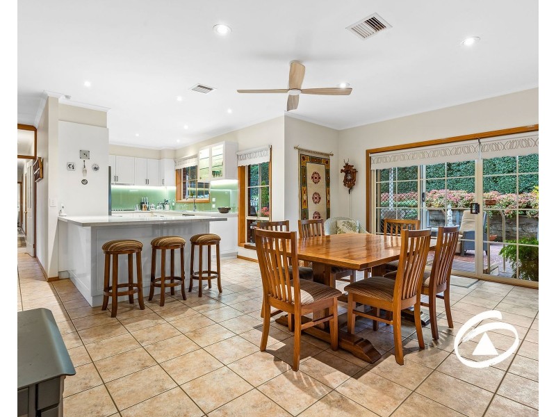 4-5 Bethel Close, Narre Warren North VIC 3804