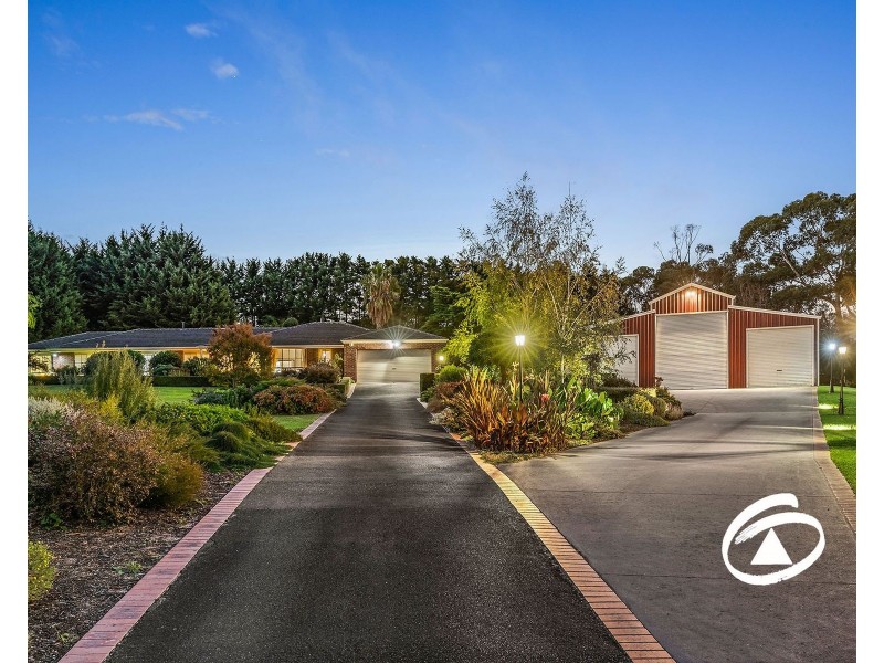 4-5 Bethel Close, Narre Warren North VIC 3804