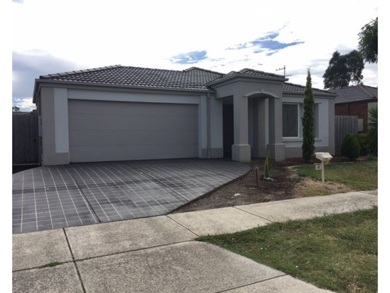 17 Sing Crescent, Berwick VIC 3806