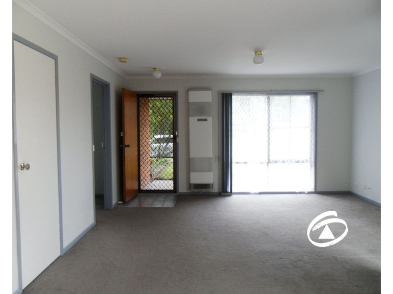 50 Collins Crescent, Berwick VIC 3806