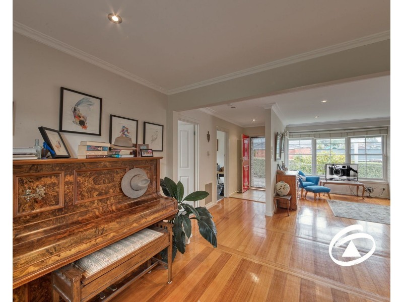 1/11 Miller Street, Berwick VIC 3806