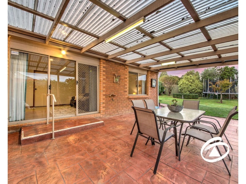 102 Amber Crescent, Narre Warren VIC 3805