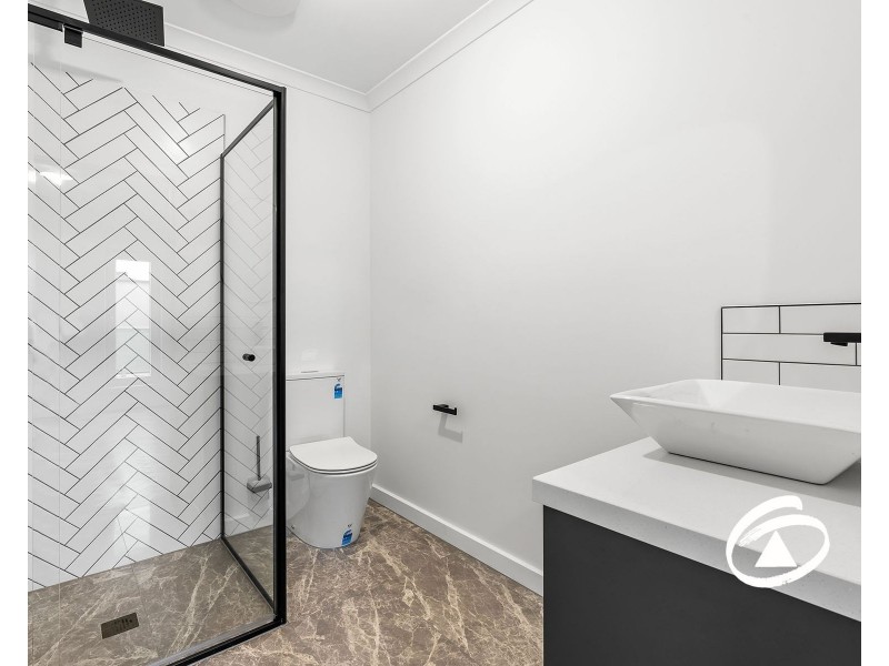 15 Tin Alley Avenue, Clyde VIC 3978