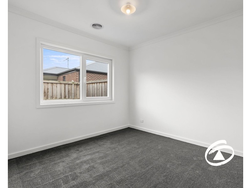 9 Grattan Street, Clyde VIC 3978