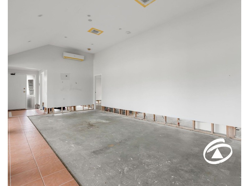 1 Strathaird Drive, Narre Warren South VIC 3805