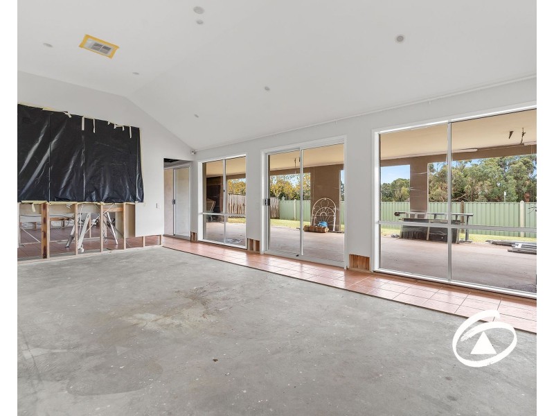 1 Strathaird Drive, Narre Warren South VIC 3805