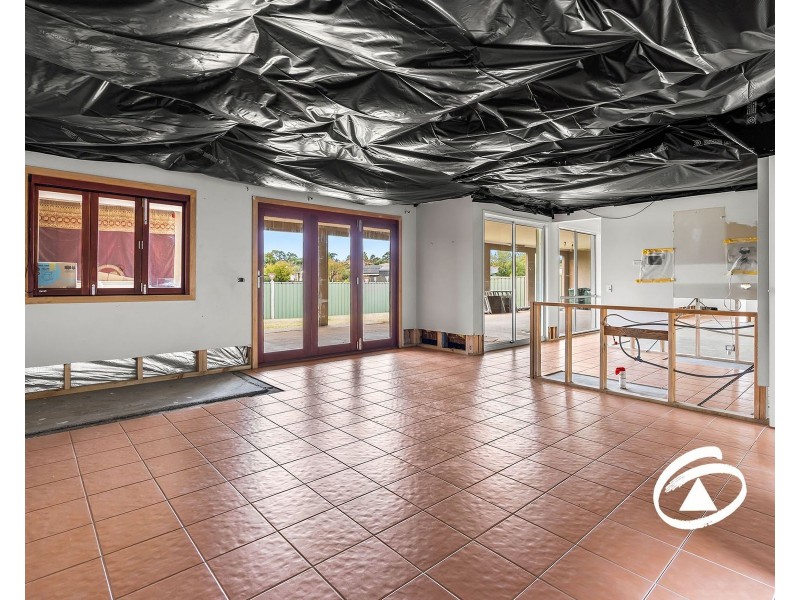 1 Strathaird Drive, Narre Warren South VIC 3805