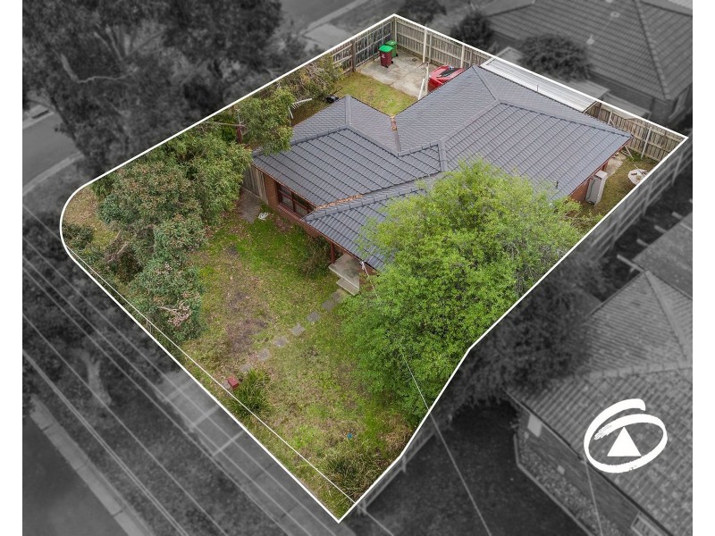 15 Ruffy Drive, Cranbourne VIC 3977