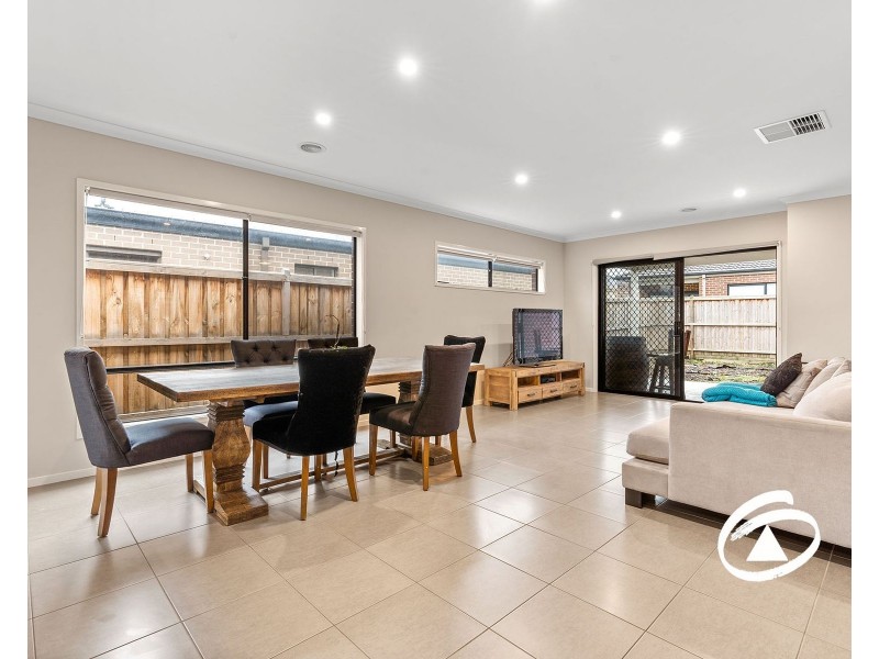 13 Creekside Street, Clyde VIC 3978