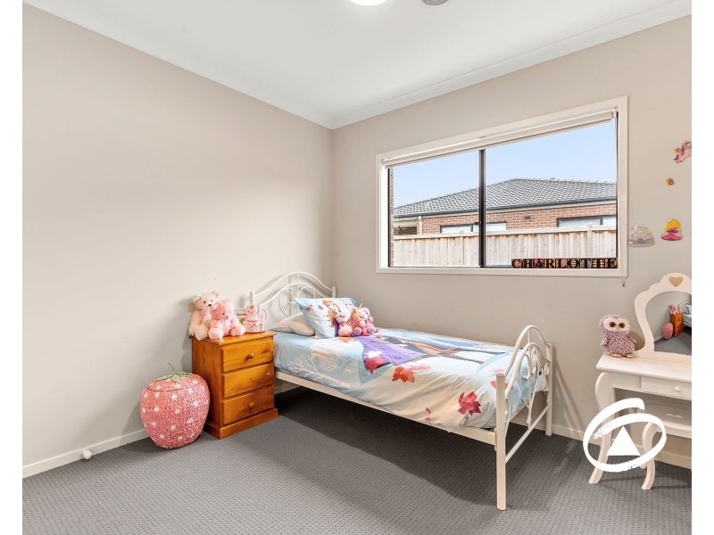 13 Creekside Street, Clyde VIC 3978