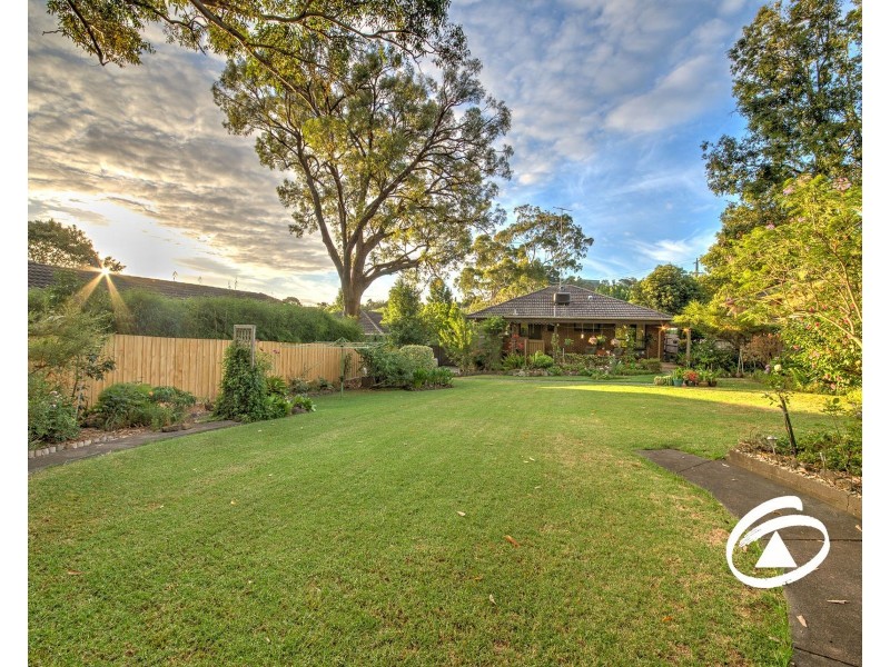 16 York Road, Berwick VIC 3806