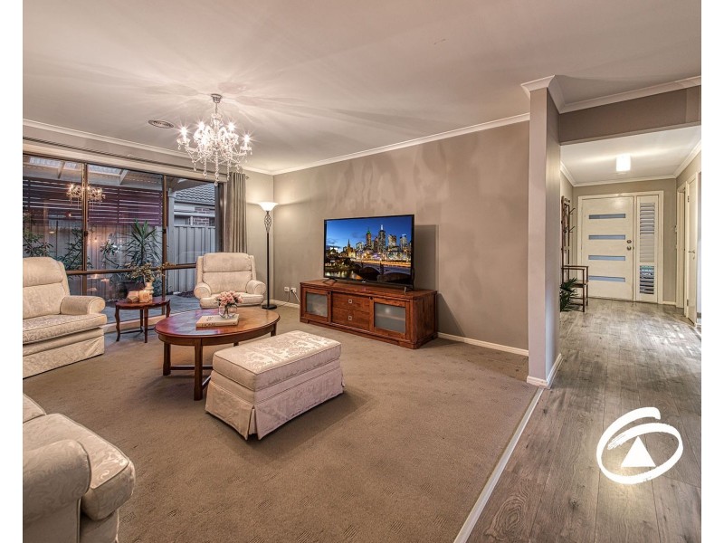 19 Pomegranate Way, Pakenham VIC 3810
