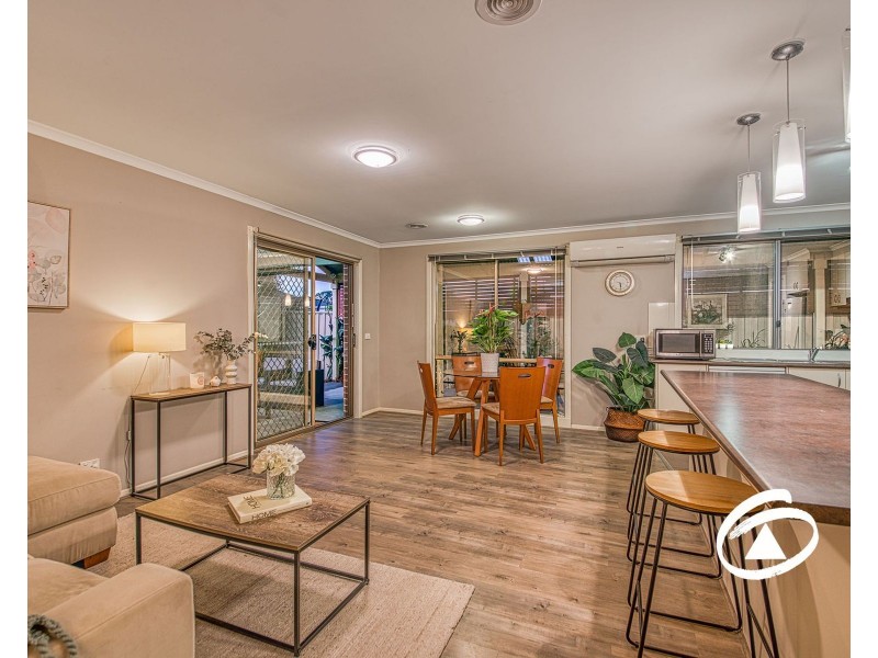 19 Pomegranate Way, Pakenham VIC 3810