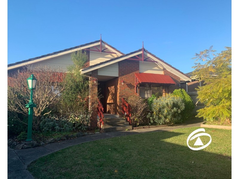 4 Hardy Court, Berwick VIC 3806