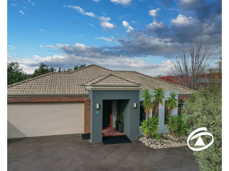 11 Pyrus Court, Pakenham VIC 3810