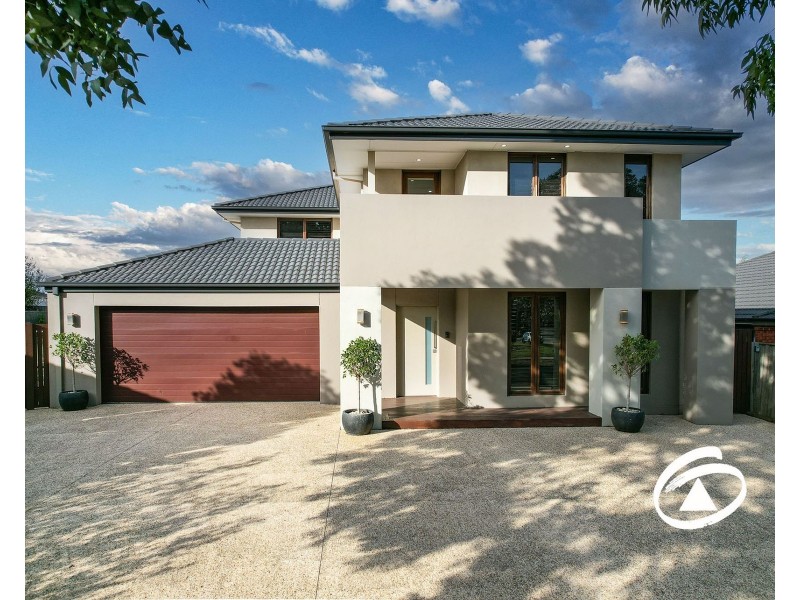 40 St Ives Drive, Narre Warren South VIC 3805