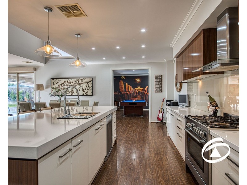 40 St Ives Drive, Narre Warren South VIC 3805