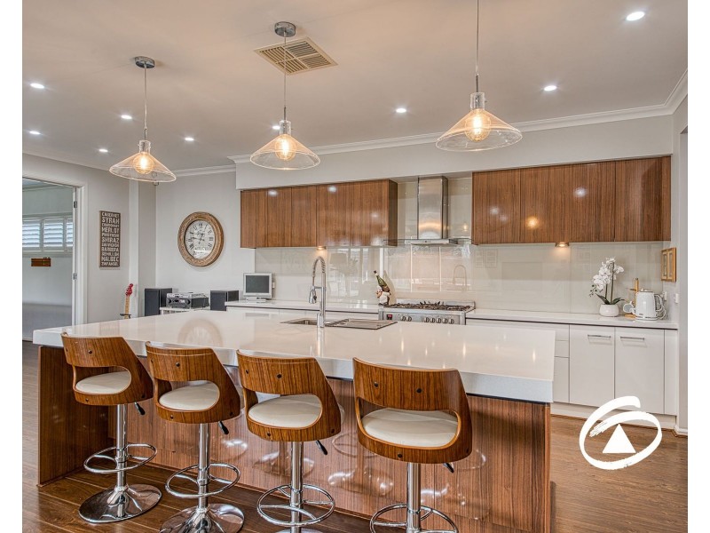 40 St Ives Drive, Narre Warren South VIC 3805