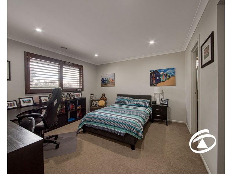 40 St Ives Drive, Narre Warren South VIC 3805