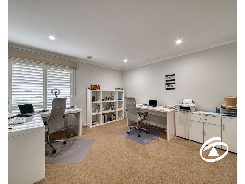 40 St Ives Drive, Narre Warren South VIC 3805