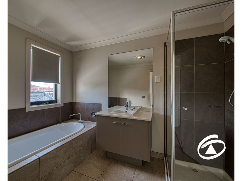 5 Rubina Court, Berwick VIC 3806