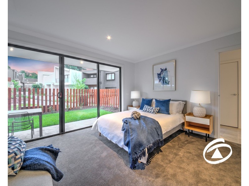 2 Willowdene Way, Berwick VIC 3806