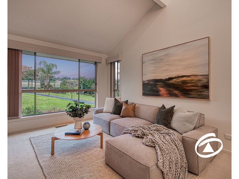 17-19 Leemak Crescent, Berwick VIC 3806
