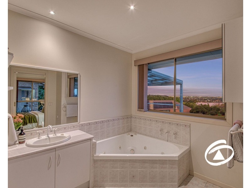 17-19 Leemak Crescent, Berwick VIC 3806