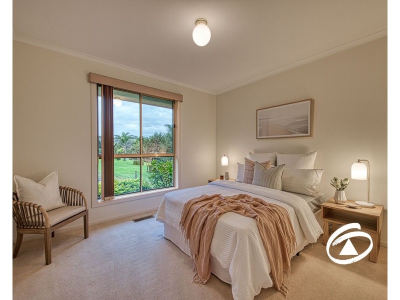 17-19 Leemak Crescent, Berwick VIC 3806