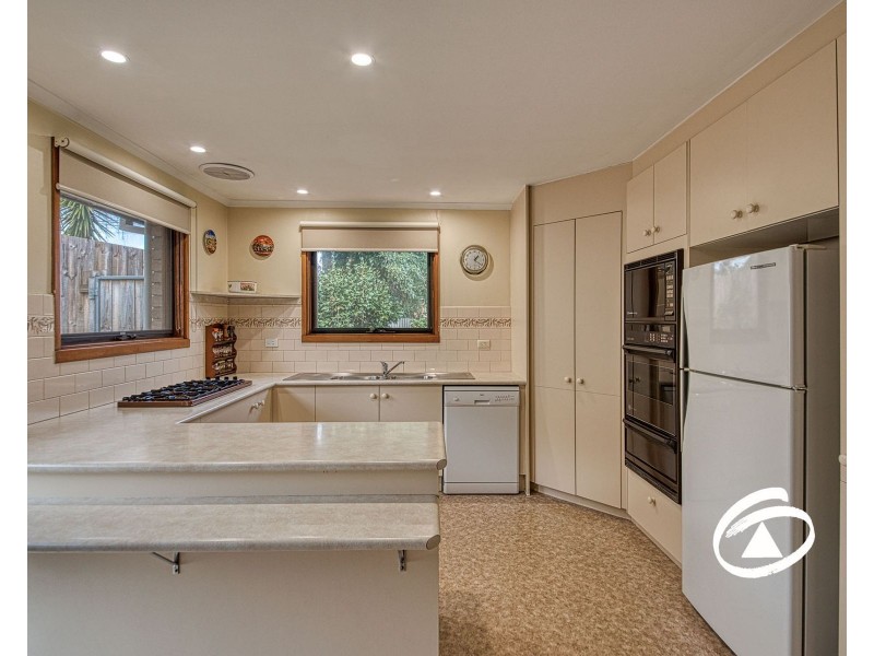 15 Kent Road, Narre Warren VIC 3805