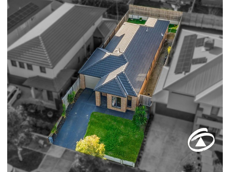 6 Fernlea Street, Clyde North VIC 3978