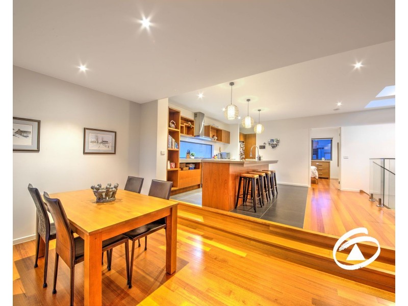 1/14 Peel Street, Berwick VIC 3806