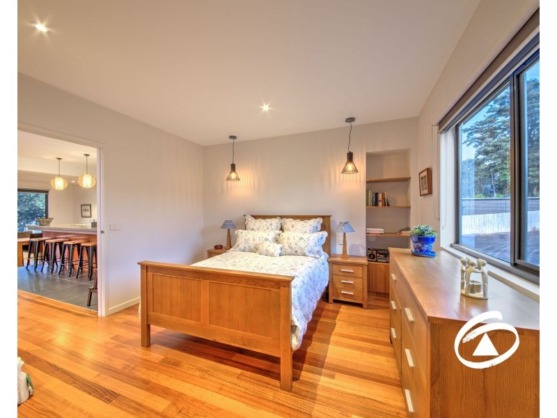 1/14 Peel Street, Berwick VIC 3806