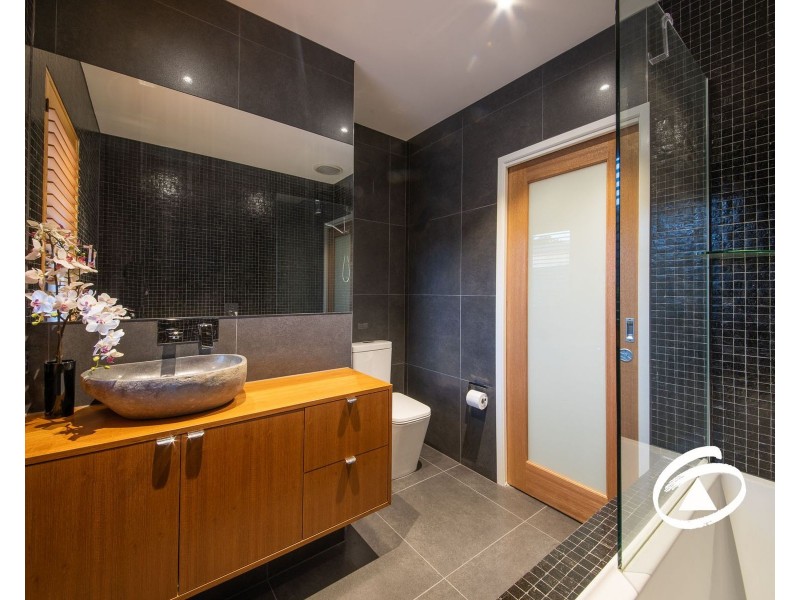 1/14 Peel Street, Berwick VIC 3806