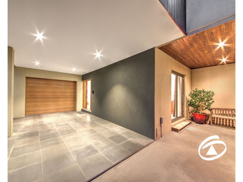 1/14 Peel Street, Berwick VIC 3806