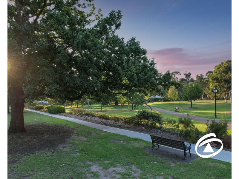 1/14 Peel Street, Berwick VIC 3806