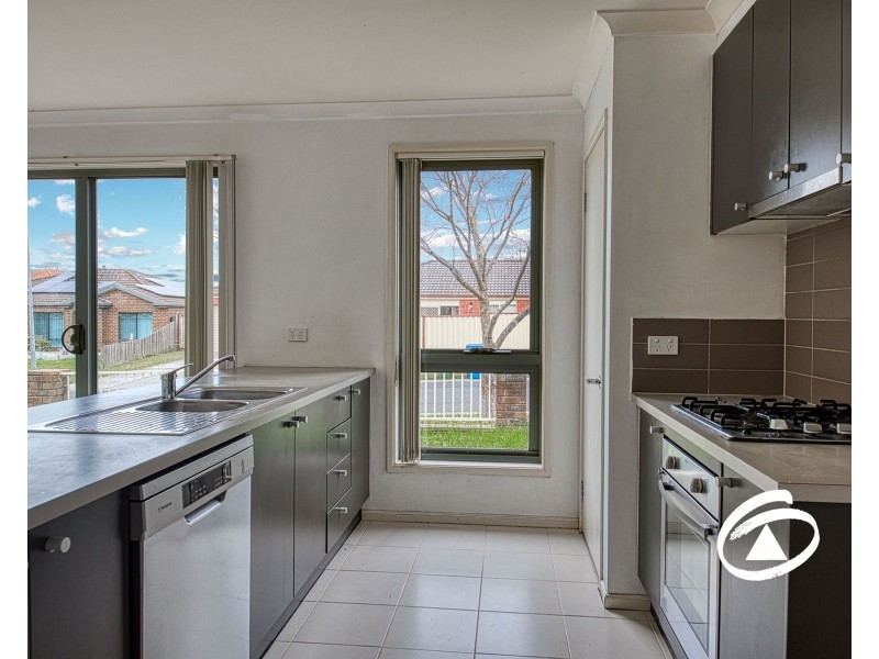 2 Stream Walk, Hallam VIC 3803
