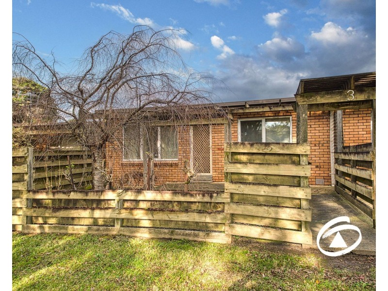 3/7 Manuka Road, Berwick VIC 3806