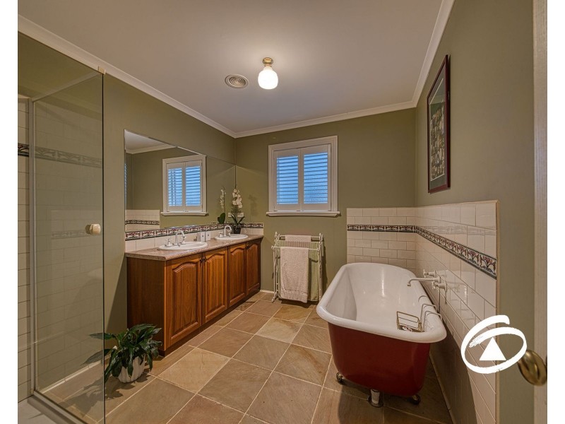 3 Scott Lee Drive, Beaconsfield VIC 3807
