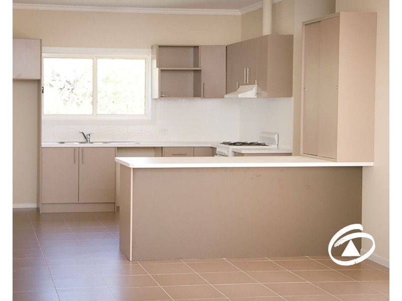 2/84 Sweeney Drive, Narre Warren VIC 3805