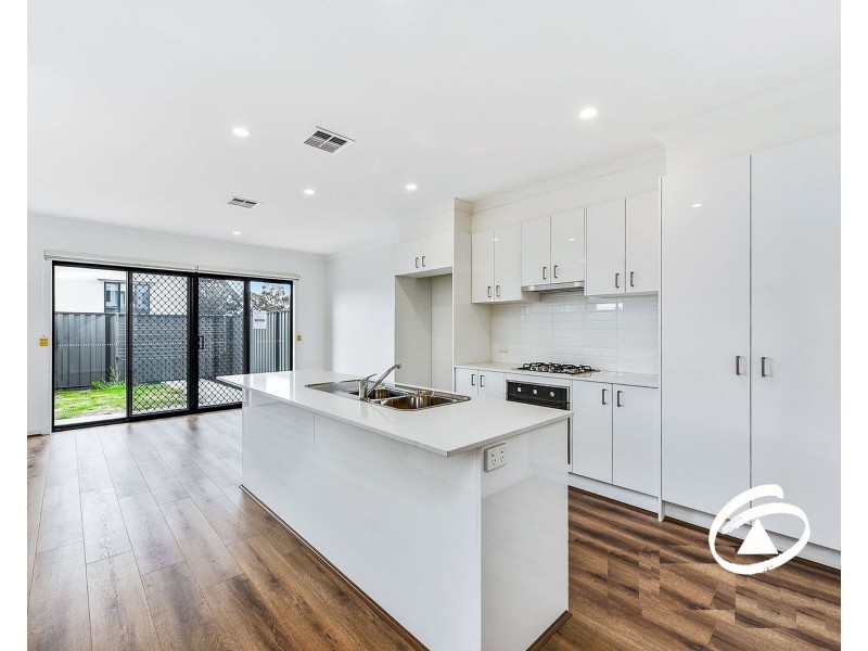 27 Pennine Circuit, Officer VIC 3809