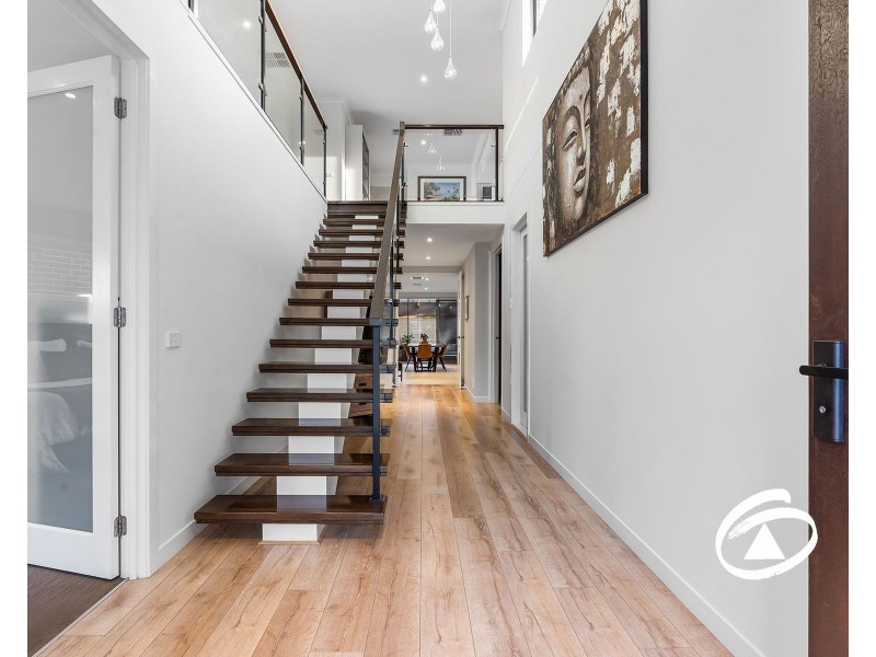 3 Graziers Crescent, Clyde North VIC 3978